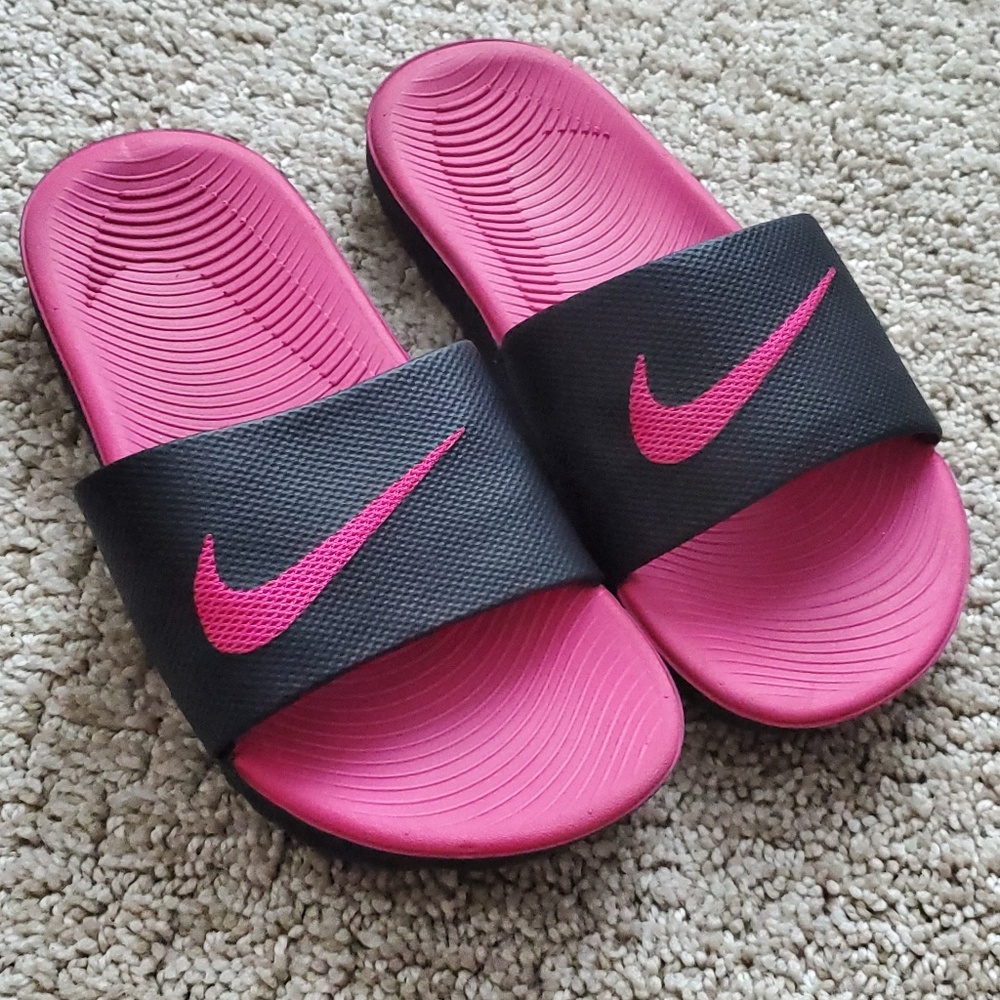 Girls Nike slide sandals